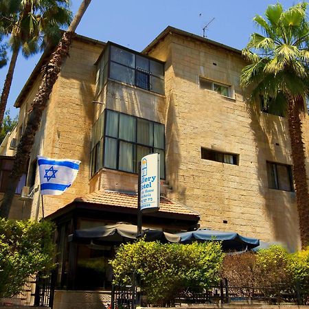 A Little House In Rechavia Hotel Jerusalem Exterior photo