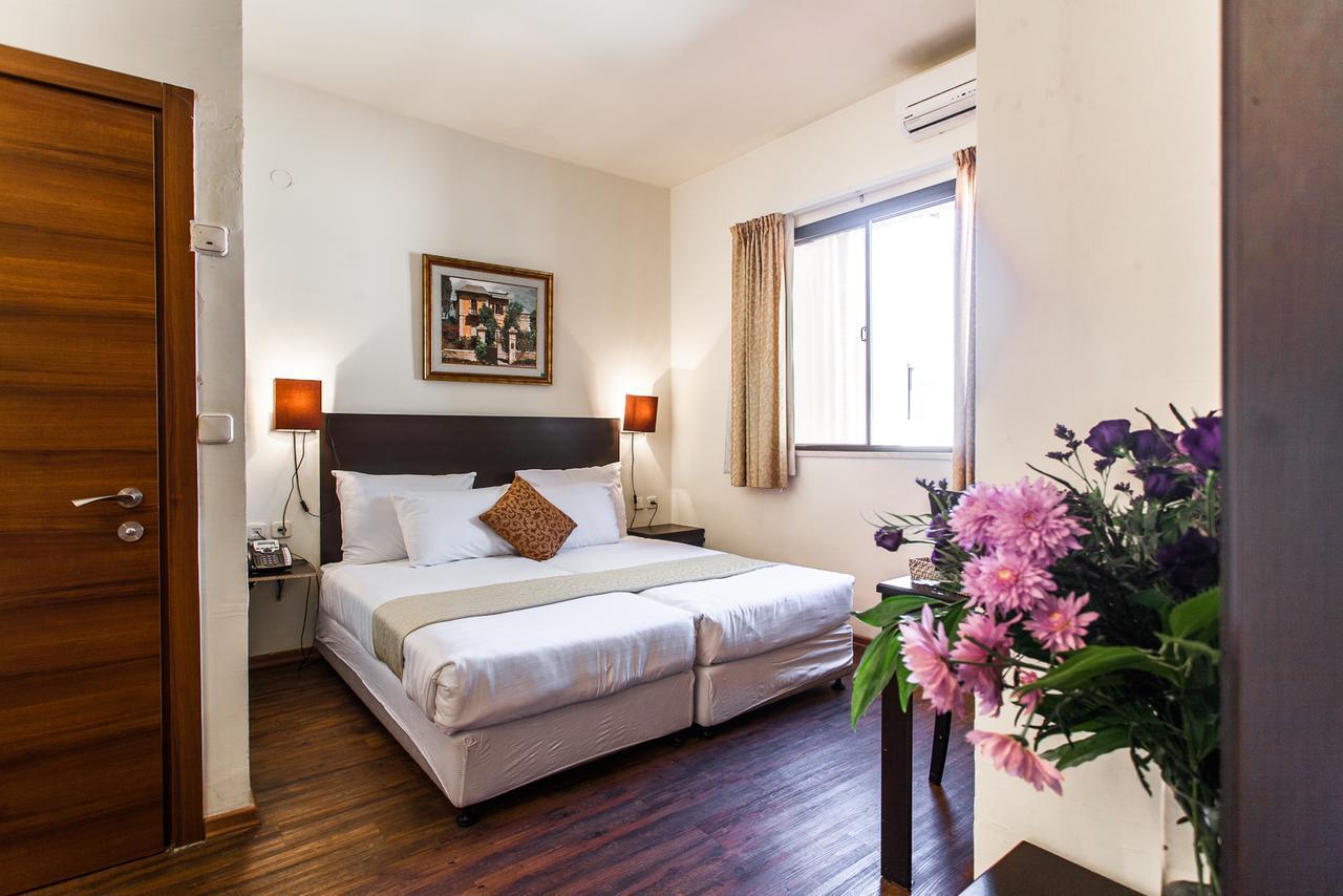 A Little House In Rechavia Hotel Jerusalem Exterior photo